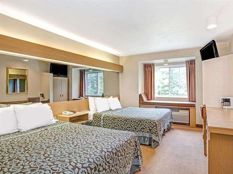 Days Inn By Wyndham Sturbridge Zewnętrze zdjęcie