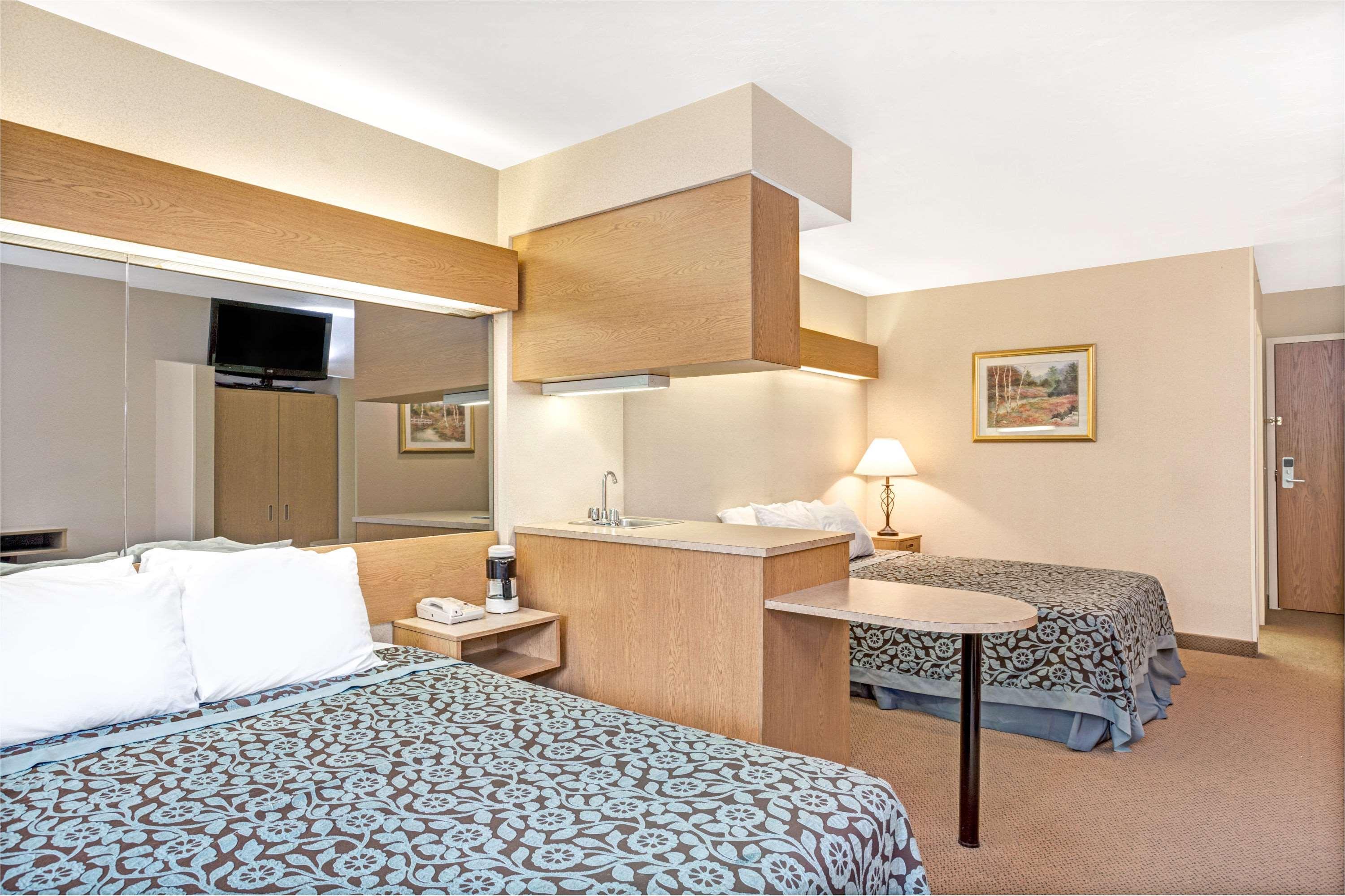 Days Inn By Wyndham Sturbridge Zewnętrze zdjęcie