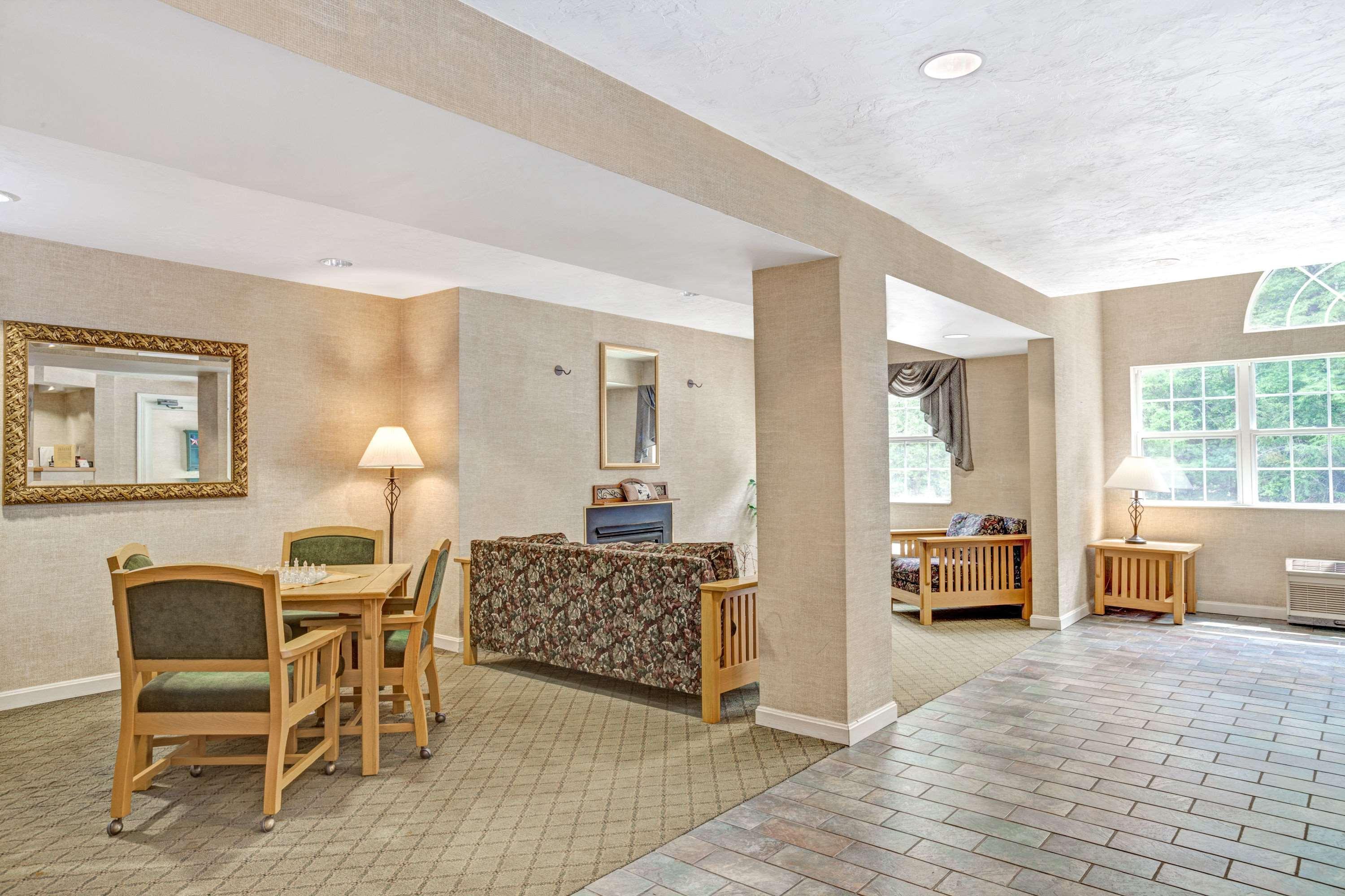 Days Inn By Wyndham Sturbridge Zewnętrze zdjęcie
