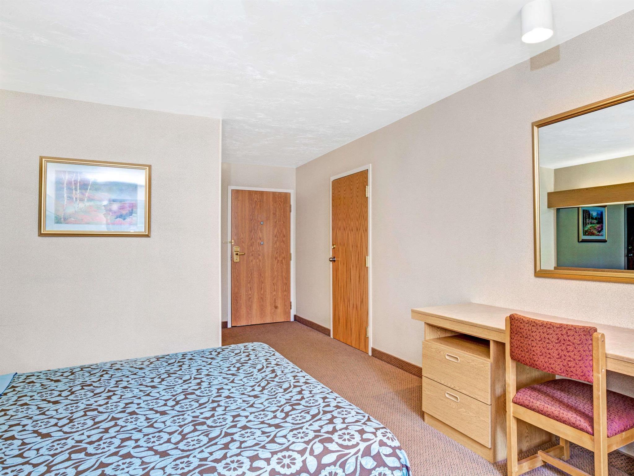 Days Inn By Wyndham Sturbridge Zewnętrze zdjęcie